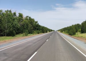 В Омской области завершен ремонт 2 км региональной дороги Омск – Русская Поляна